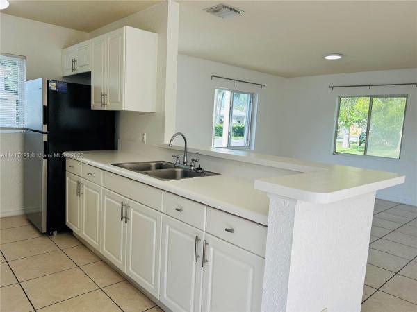 St James Park, 1316 N 19th Ave #N, Hollywood, Florida 33020, image 1