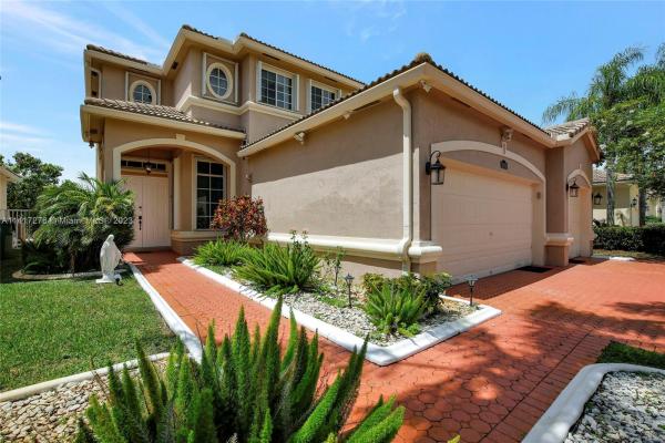 Laguna Isles, 19368 SW 64th St, Pembroke Pines, Florida 33332, image 1