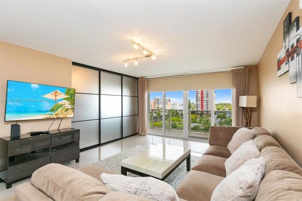 Parker Tower, 3140 S Ocean Dr #611, Hallandale Beach, Florida 33009, image 1