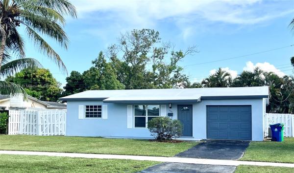 Sunrise Golf Village, 5880 NW 15th St, Sunrise, Florida 33313, image 2
