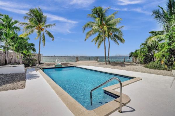 Isle Of Normandy, 1860 Bay Dr, Miami Beach, Florida 33141, image 1
