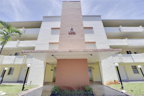 Rolling Greens, 1201 NE 191st St #G405, Ojus, Florida 33179, image 1