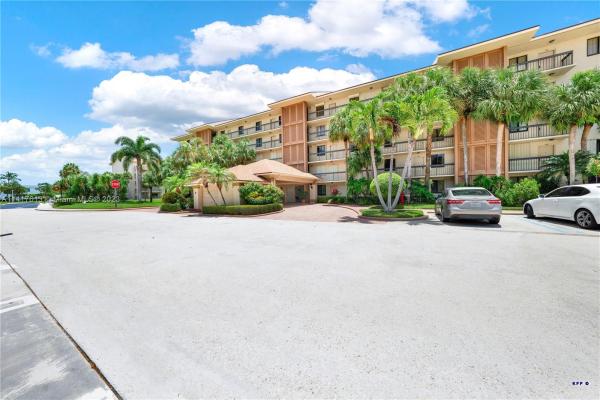 The Marina At The Bluffs, 2601 Marina Isle Way #304, Jupiter, Florida 33477, image 1