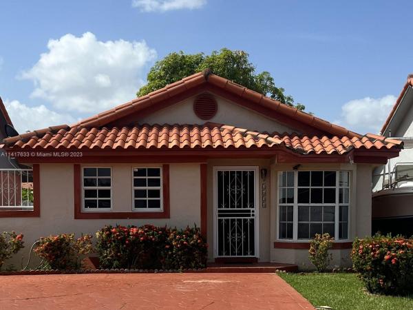 Alameda Jardins, 2634 W 73rd Pl, Hialeah, Florida 33016, image 1