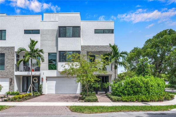 Graceland Park, 604 NE 15th Ave, Fort Lauderdale, Florida 33304, image 1