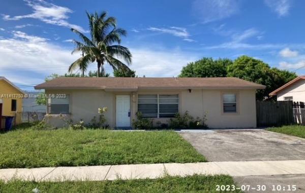 Pine Beach Estates, 720 NE 43rd St, Deerfield Beach, Florida 33064, image 1