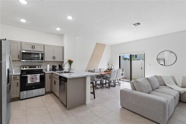 Regal Palm Square, 1147 SW 7th Ct 0, Florida City, Florida 33034, image 1