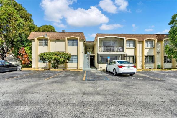Lakewood Villas, 7851 Miller Dr #A116, Glenvar Heights, Florida 33155, image 1