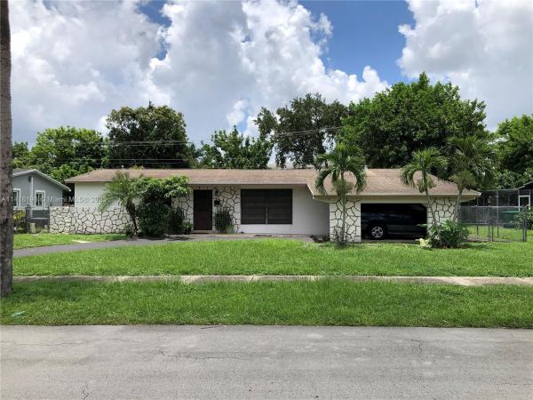 Bell Gardens, 2251 NW 196th St, Miami Gardens, Florida 33056, image 1