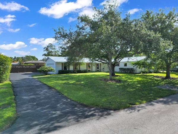 Country Club Grove, 8585 SW 148th Ter, Palmetto Bay, Florida 33158, image 1