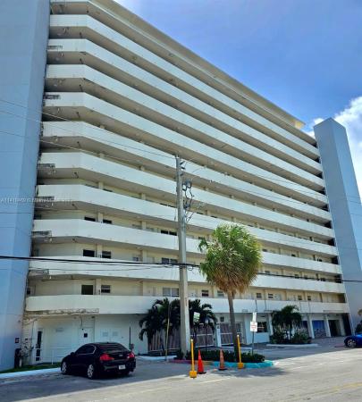 Bayshore Yacht & Tennis Club, 7904 West Dr #310, North Bay Village, Florida 33141, image 1