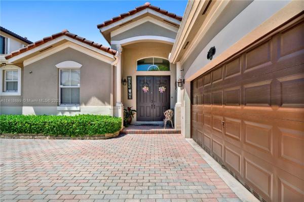14977 SW 12th Ln, Unincorporated Dade County, Florida 33194, image 2