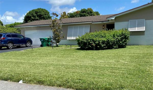 Oakland Acres, 10941 SW 117th St, Kendall, Florida 33176, image 1