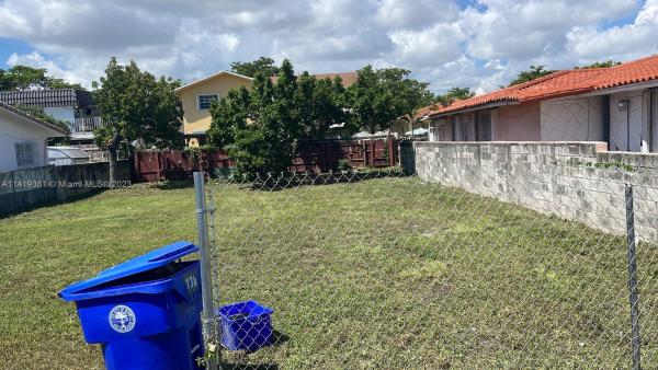 Riverside Farms, 736 NW 22nd Pl, Miami, Florida 33125, image 1