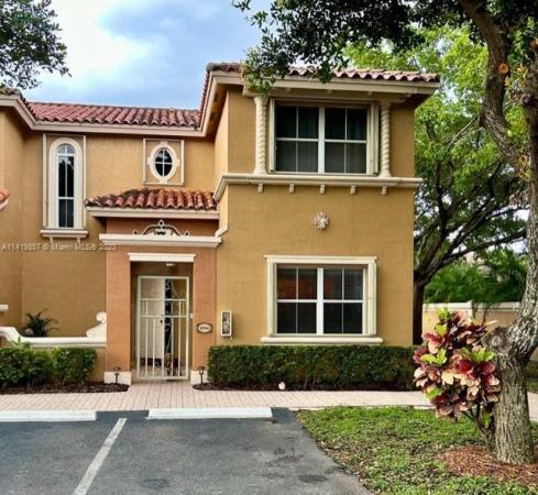Villa Vizcaya, 8405 NW 140th Ter #3706, Miami Lakes, Florida 33016, image 1