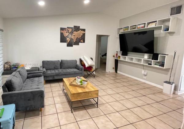 Devon Aire Villas, 12410 SW 112th Ter, The Crossings, Florida 33186, image 2