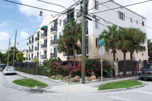 Miami Riverview, 400 SW 2nd St #301, Miami, Florida 33130, image 1