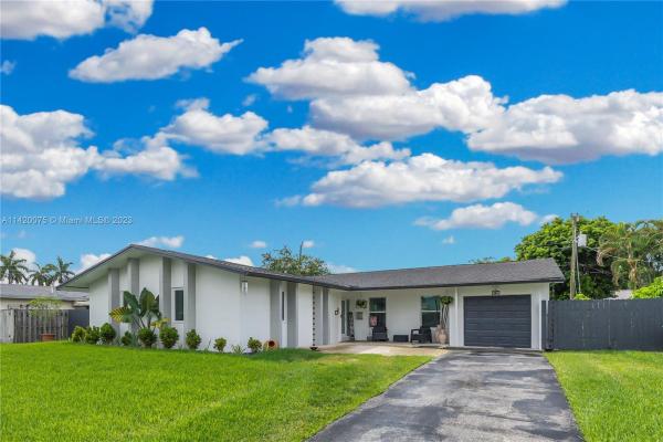 Bel Aire, 9720 Bel Aire Dr, Cutler Bay, Florida 33157, image 2