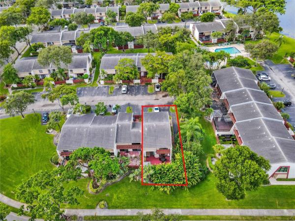 Lakes Of Emerald Hills, 3017 Willow Ln #258, Hollywood, Florida 33021, image 1