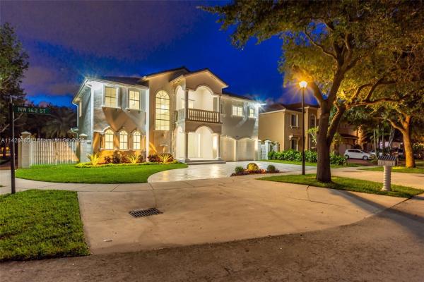 Graveran Estates, 8521 NW 162nd St, Miami Lakes, Florida 33016, image 1