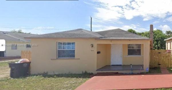 Tamarind Park, 1026 State St, West Palm Beach, Florida 33407, image 1