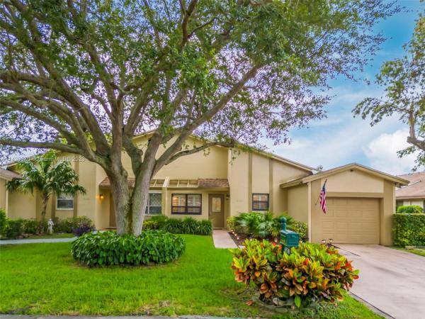 Patios In The Park, 6530 NW 4th St, Plantation, Florida 33317, image 1