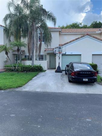 Banyan Oakridge, 4830 SW 32nd Ter, Dania Beach, Florida 33312, image 1