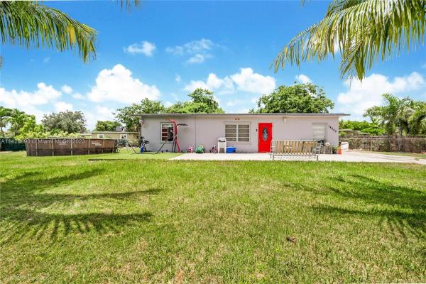 Leisure City, 14800 Fillmore Ln #, Country Walk, Florida 33033, image 1