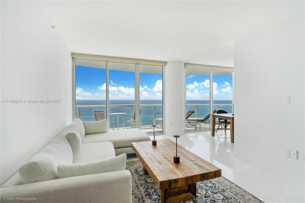 Akoya, 6365 Collins Ave #2602, Miami Beach, Florida 33141, image 1