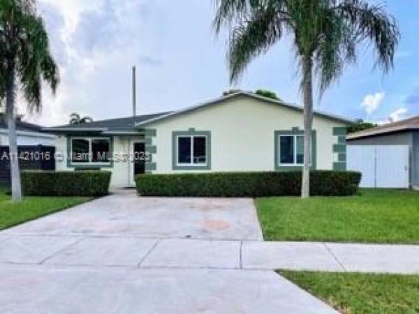 Watermen Homes, 3817 NW 202nd St, Miami Gardens, Florida 33055, image 1
