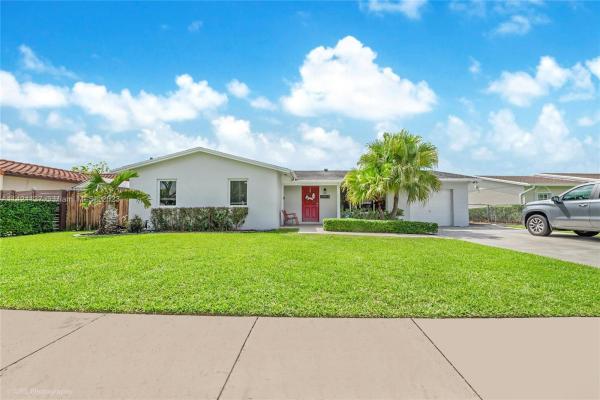 Winston Park, 13454 SW 73rd Ter, Kendale Lakes, Florida 33183, image 2