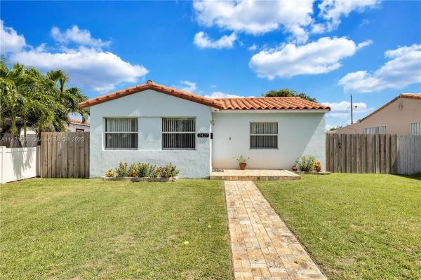 Hollywood Park, 2427 Harding St, Hollywood, Florida 33020, image 1