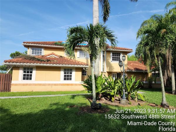 Lakes Of The Meadow, 4750 SW 156th Pl, Kendall West, Florida 33185, image 2