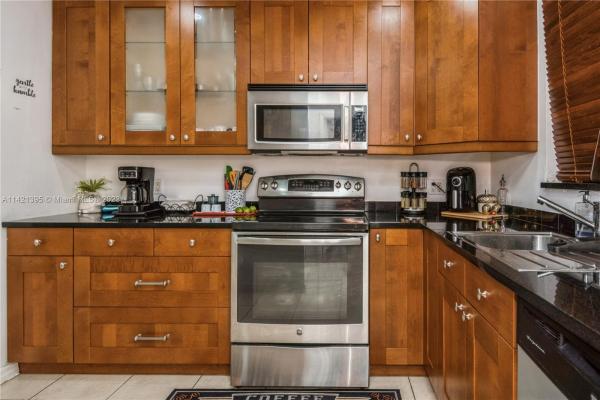 Hollywood, Florida 33020, image 2