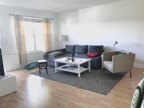 Bay View, 8540 Byron Ave #2B, Miami Beach, Florida 33141, image 1