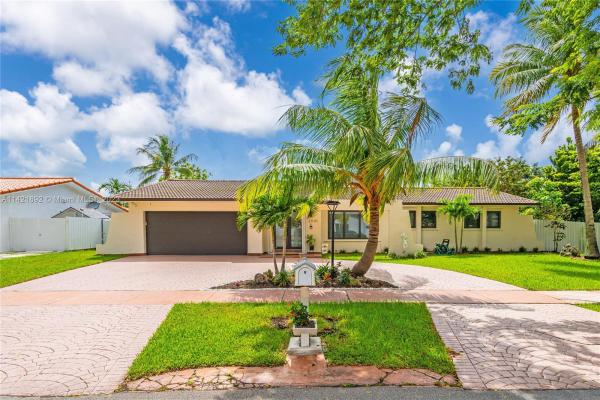 Tamiami Lakes, 2031 SW 134th Ave, Tamiami, Florida 33175, image 1