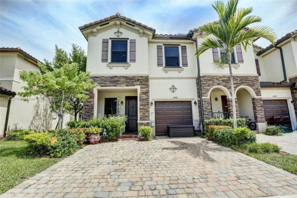 Coco Palm Estates, 11488 SW 254th St, Princeton, Florida 33032, image 1