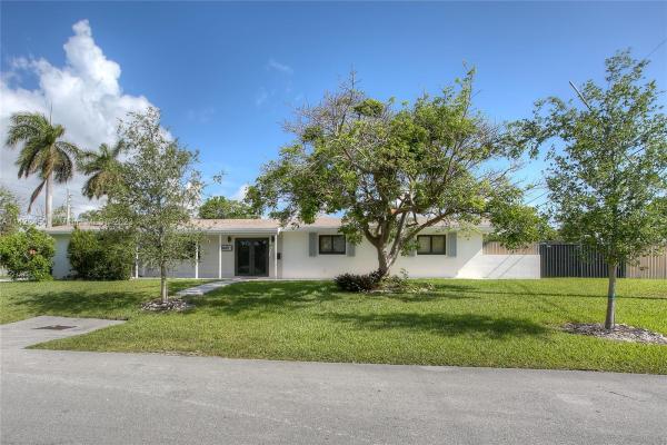 Whispering Pines Estates, 8645 SW 184th Ter, Cutler Bay, Florida 33157, image 2