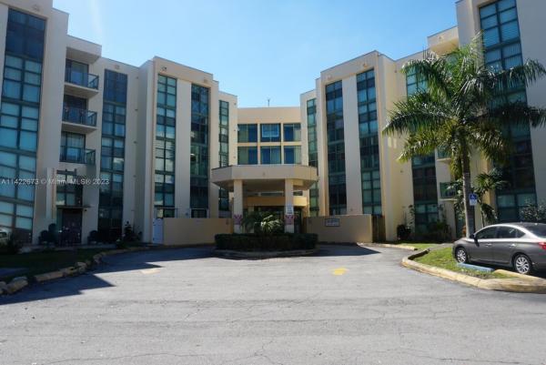 International Park, 11780 SW 18th St #303-2, Tamiami, Florida 33175, image 1