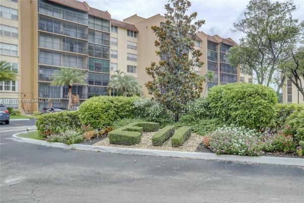 Environ 2, 3671 Environ Blvd #167, Lauderhill, Florida 33319, image 1