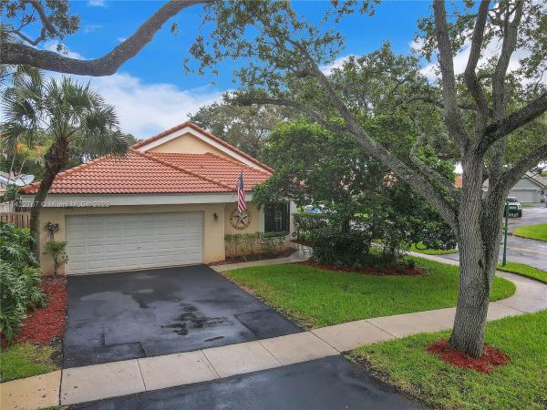 Cross Creek At Jacaranda, 9701 NW 18th Ct, Plantation, Florida 33322, image 1