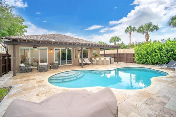 St Croix At Doral Isles, 10989 NW 73rd Ter, Doral, Florida 33178, image 1