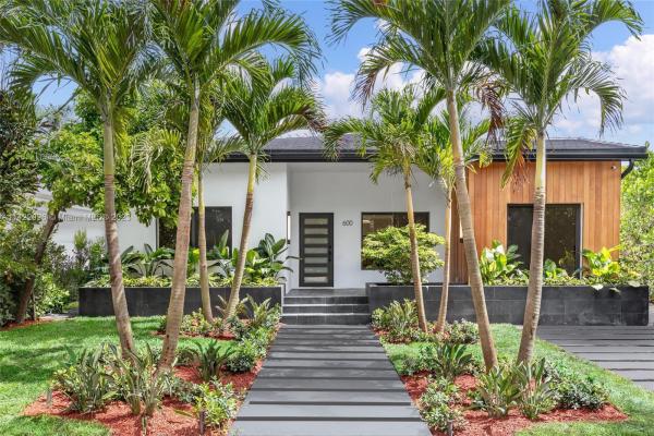 Lake View, 600 W 51st St, Miami Beach, Florida 33140, image 1