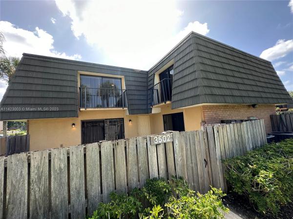 Village Of Sandalwood Lakes, 3502 35th Way #3502, West Palm Beach, Florida 33407, image 1