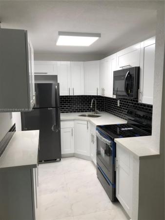 Summit Chase, 8511 NW 8th St #308, Fountainebleau, Florida 33126, image 1