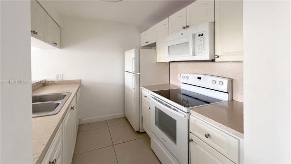 Las Vistas At Doral, 8100 Geneva Ct #343, Doral, Florida 33166, image 2