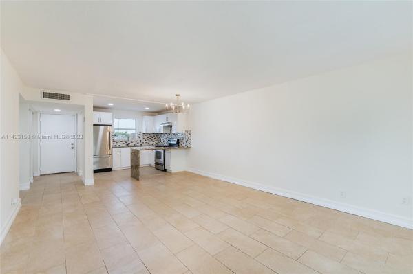 Lakeside Village, 729 Lori Dr #401, Palm Springs, Florida 33461, image 1