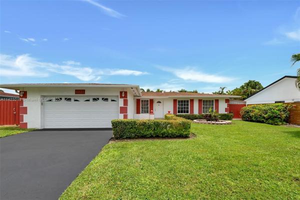 Winston Park, 8021 SW 134th Ave, Kendale Lakes, Florida 33183, image 2