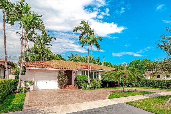 Coral Gables Crafts, 43 Malaga Ave, Coral Gables, Florida 33134, image 1