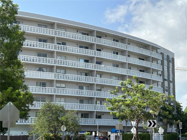 Excelsior, Miami Beach, Florida 33140, image 1